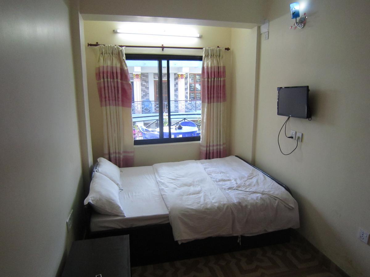 Hotel Sunflower Pokhara Exterior photo